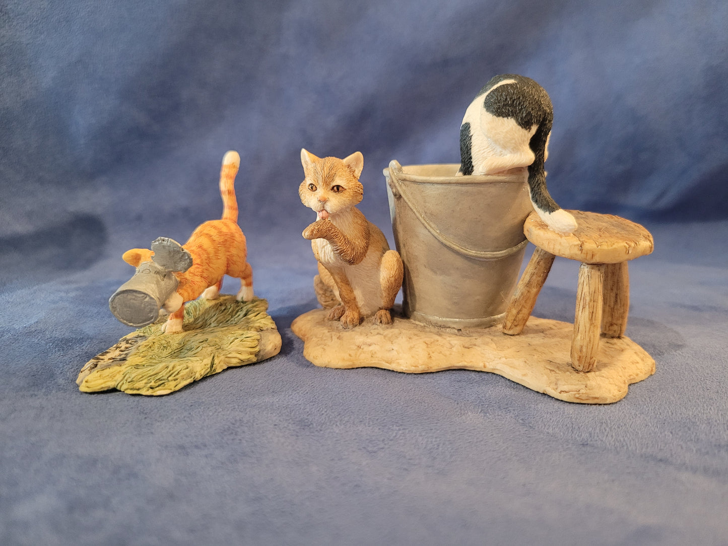 Lowell Davis Cat Figurine Two Piece Set