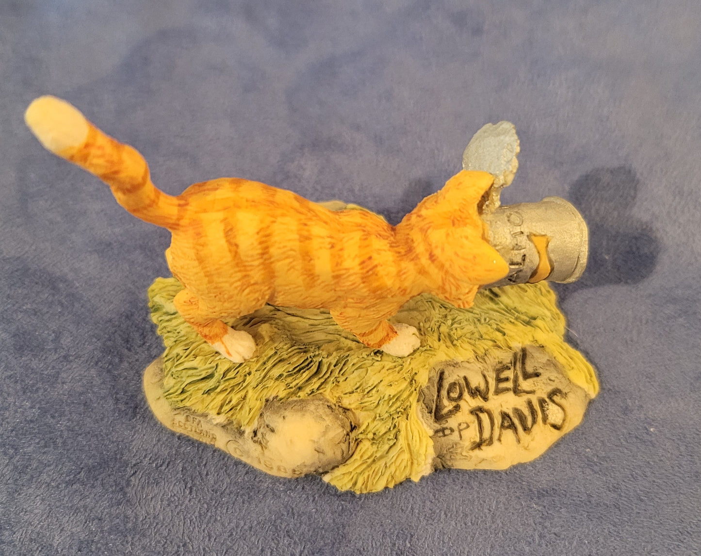 Lowell Davis Cat Figurine Two Piece Set